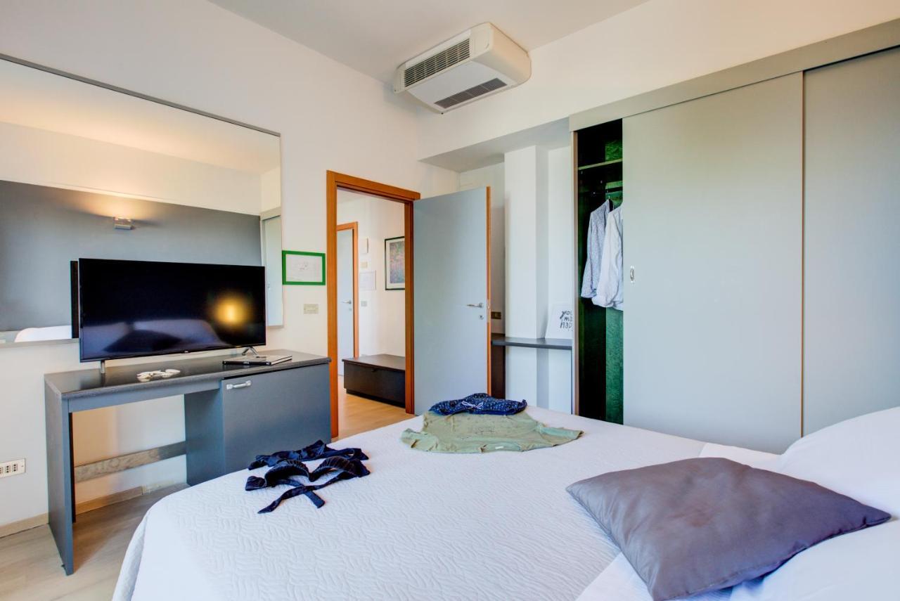Hotel Ivano Римини Экстерьер фото